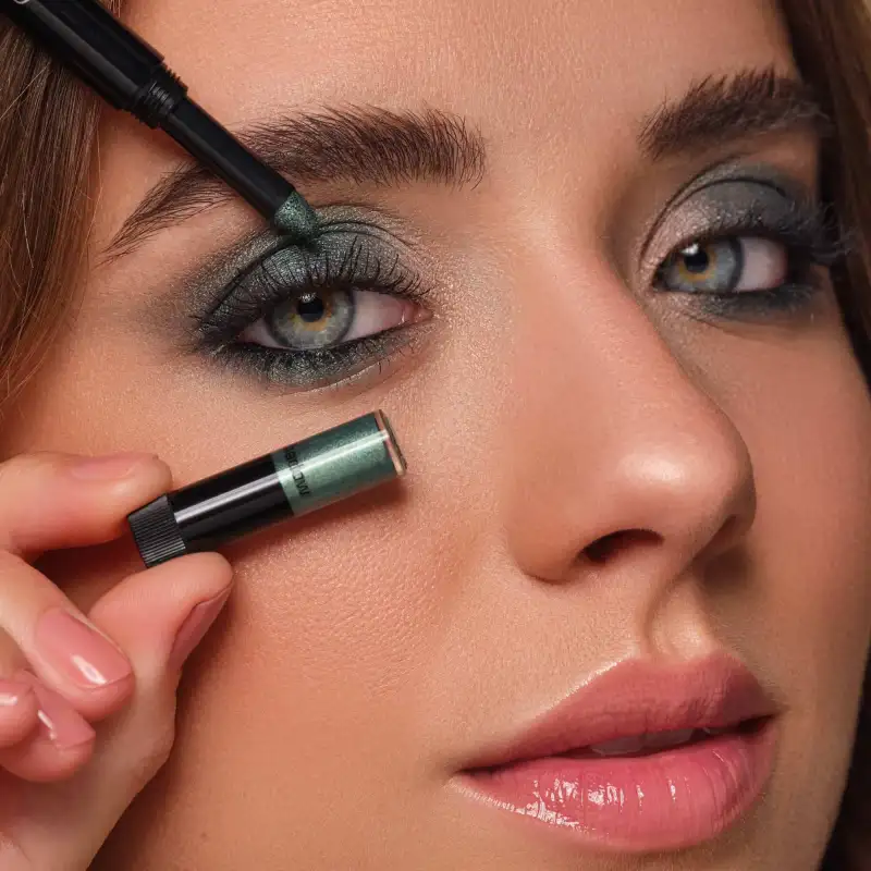 Eye Designer Refill | 49 - shiny moss green