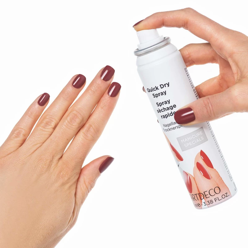 Nail polish drying spray