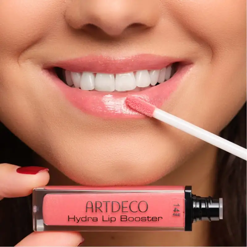 Hydra Lip Booster | 14 - translucent sparkling coral