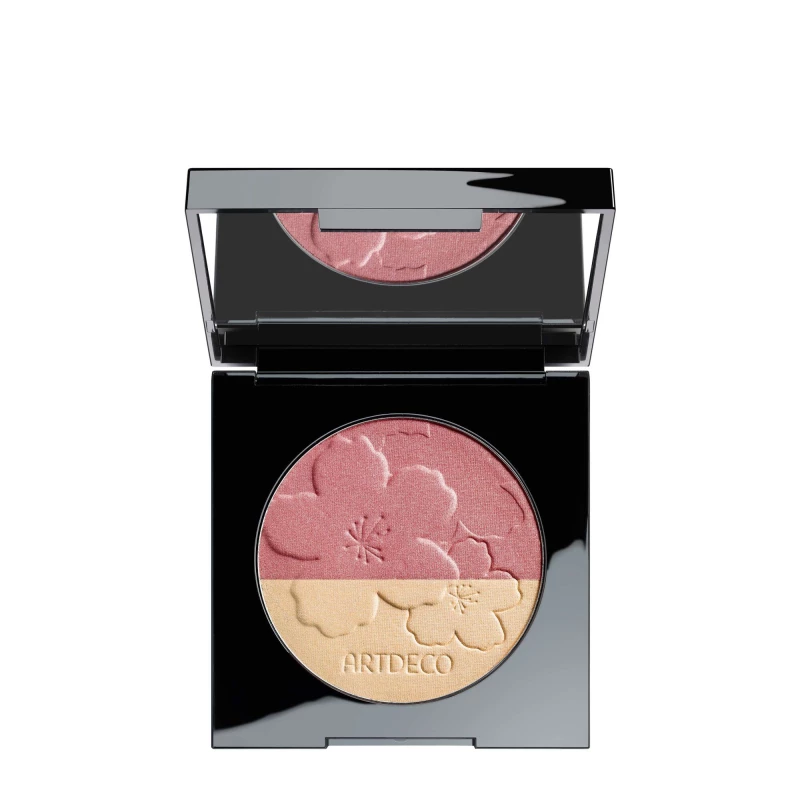 A glamorous blush and shimmering highlighter duo