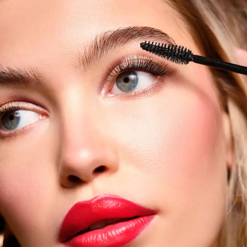 Angel Eyes Mascara | 1P5 - black