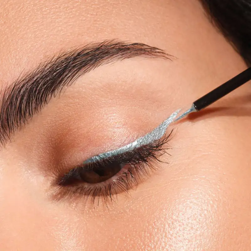 Long-wear Metallic Liquid Liner | 10 - metallic silver