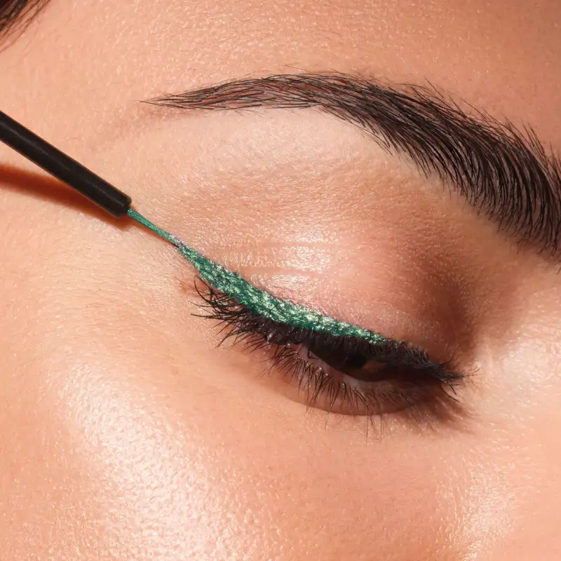 Long-wear Metallic Liquid Liner | 20 - metallic green