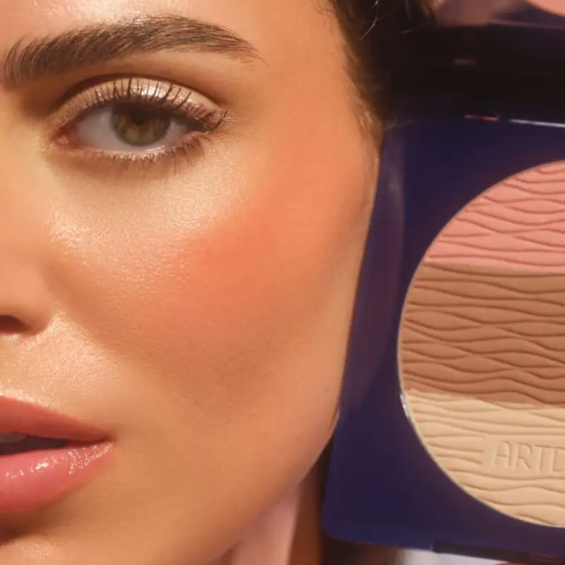 All Seasons Bronzing Powder - Limited Ocean Wave Design