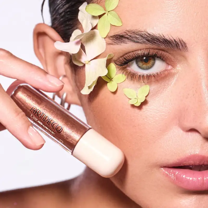 Liquid Jewel Eyeshadow | 5 - molten bronze