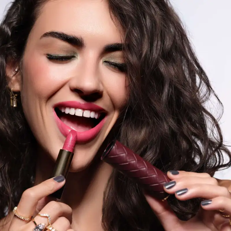 Iconic Lipstick | 350 - autumn terra